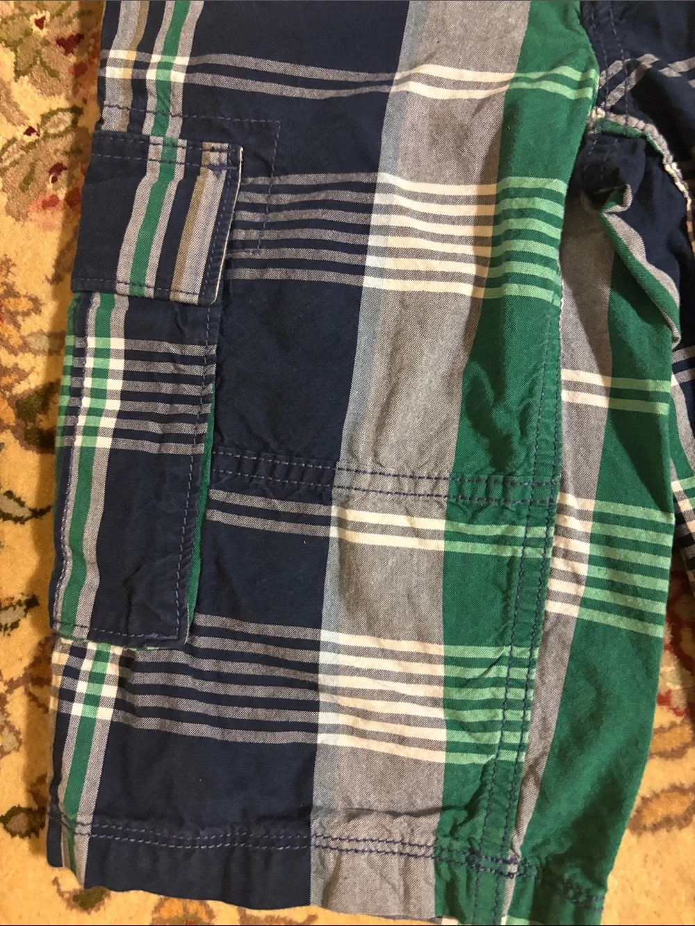 Gap kids Slim Plaid Cargo Boy’s Shorts in Navy & Green